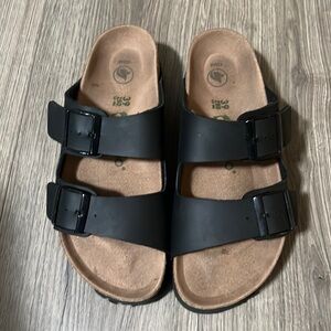 Black Papillio platform sandal, barely worn size 39